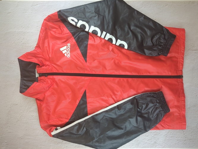 adidas / ウィンドブレーカー