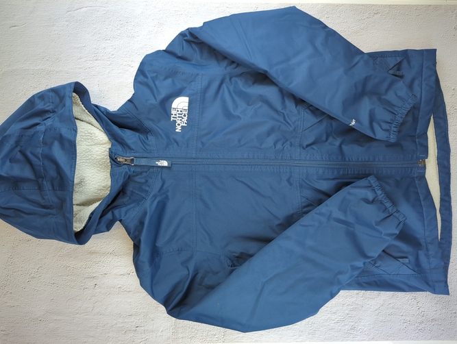 THE NORTH FACE / コート & ジャンパー
