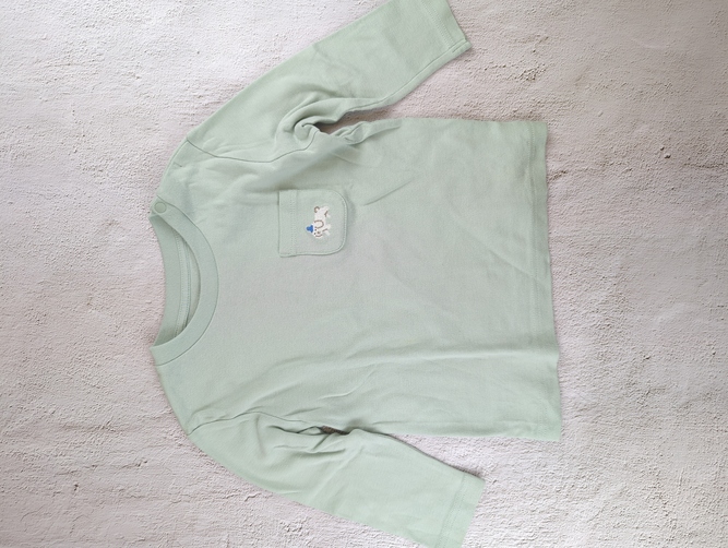 UNIQLO / Tシャツ & カットソー