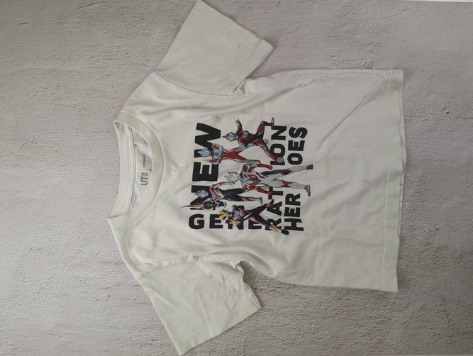 UNIQLO / Tシャツ & カットソー